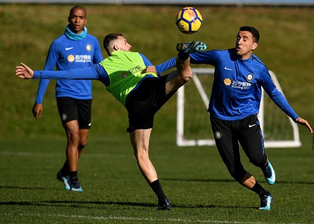 Dàn sao Inter chăm chỉ luyện 