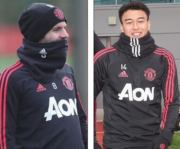 MU tập luyện - Bóng Đá