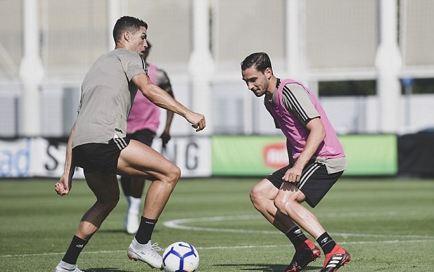 Mourinho nổi khùng - Bóng Đá