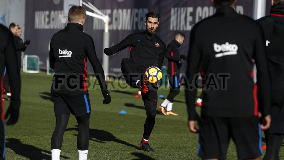 barca tập luyện - Bóng Đá