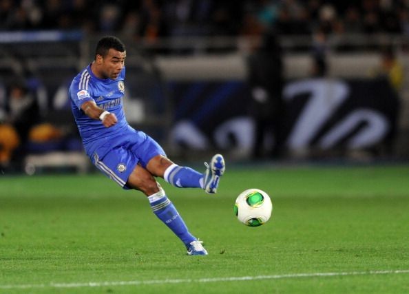 Arsene Wenger kỉ niệm trận đấu thứ 800 bằng vẻ mặt khắc khổ - Bóng Đá