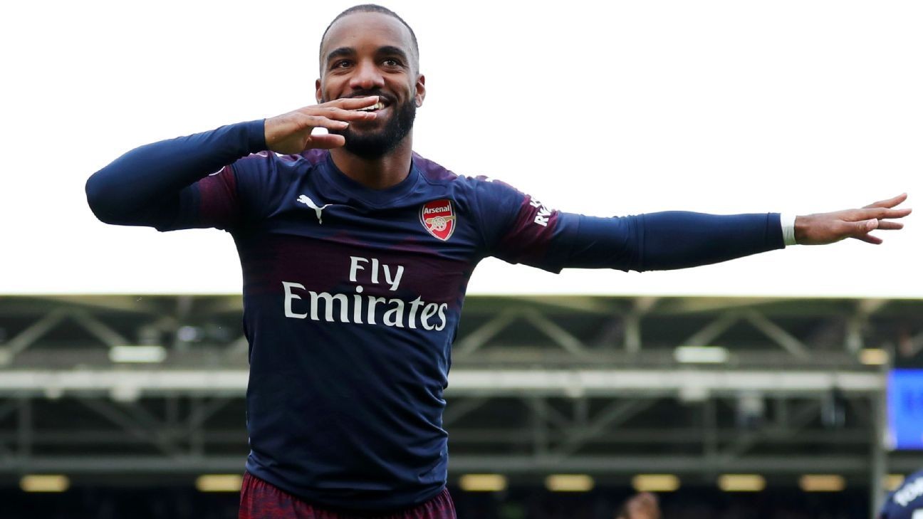 Fan Arsenal khen Lacazette - Bóng Đá