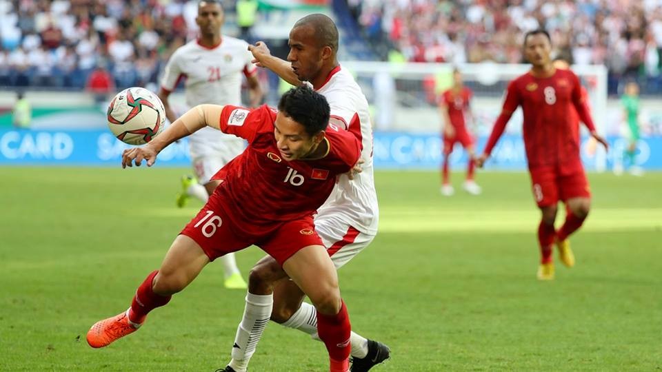 Truyền thông thế giới ca ngợi một người hùng của ĐT Việt Nam - Bóng Đá