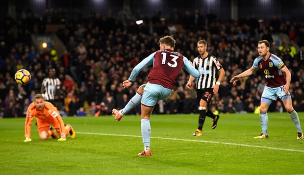 Hạ Newcastle trong trận cầu 