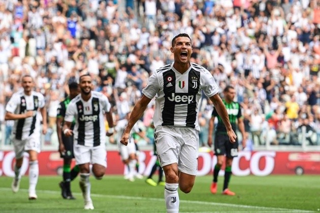 Cristiano Ronaldo: Sự đặc biệt đến từ tuổi tác - Bóng Đá