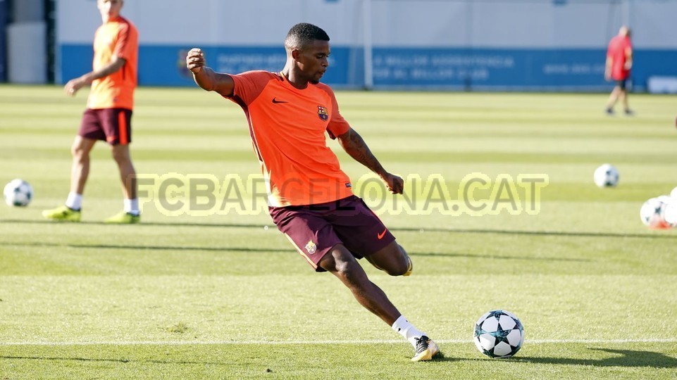 Ảnh tập Barca - Bóng Đá