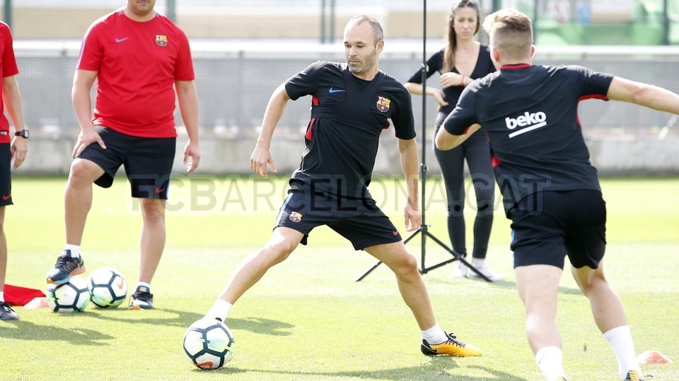 Ảnh tập Barcelona - Bóng Đá