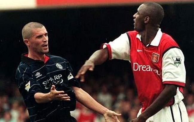 10 khoảnh khắc kinh điển nhất đại chiến M.U - Arsenal - Bóng Đá