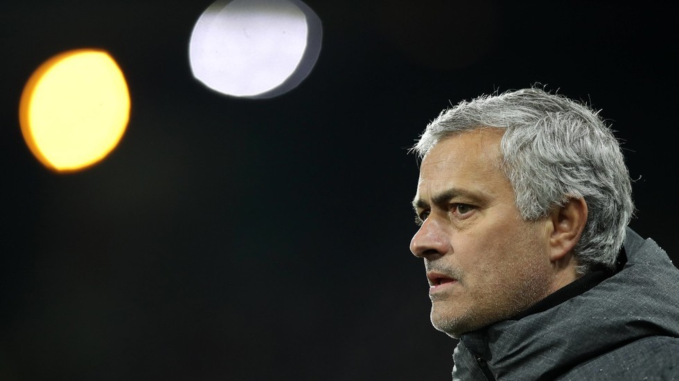 Fan MU kêu gọi Sir Alex trở lại - Bóng Đá