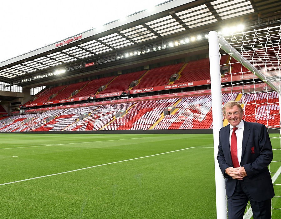 Kenny Daglish được vinh danh ở Liverpool - Bóng Đá
