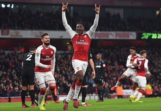 Wenger cau có sau chiến thắng nhạt nhòa của học trò - Bóng Đá