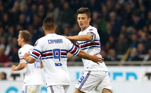 Koscielny bất ngờ với hành động đáp trả của đàn em ngày trở lại - Bóng Đá