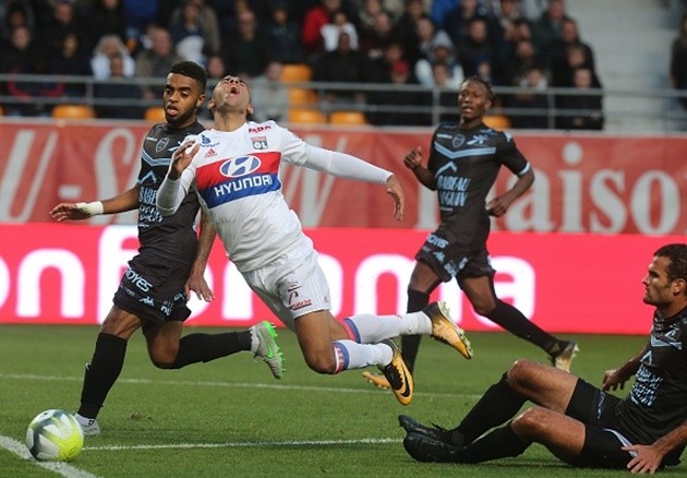 Ghi bàn từ phút thứ 2, Falcao giúp Monaco tạm chiếm ngôi nhì - Bóng Đá