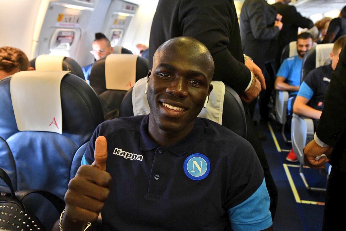 Napoli đến Manchester - Bóng Đá