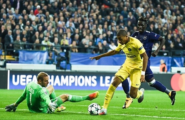 Anderlecht 0-4 PSG: Neymar sắp 