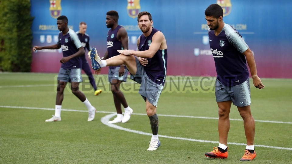 AS Roma tập luyện - Bóng Đá