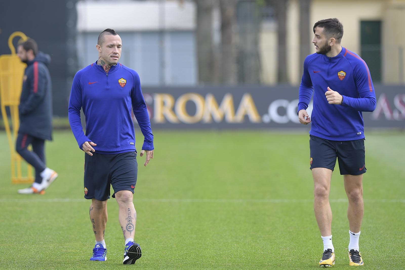 AS Roma tập luyện - Bóng Đá