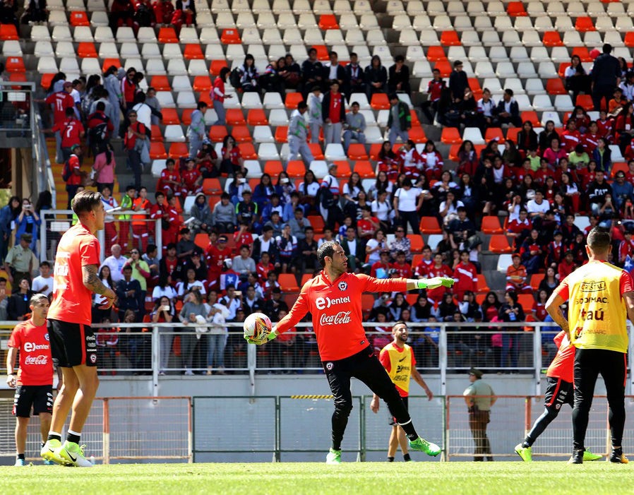 Ramos không có tên trong chuyến làm khách đến APOEL - Bóng Đá