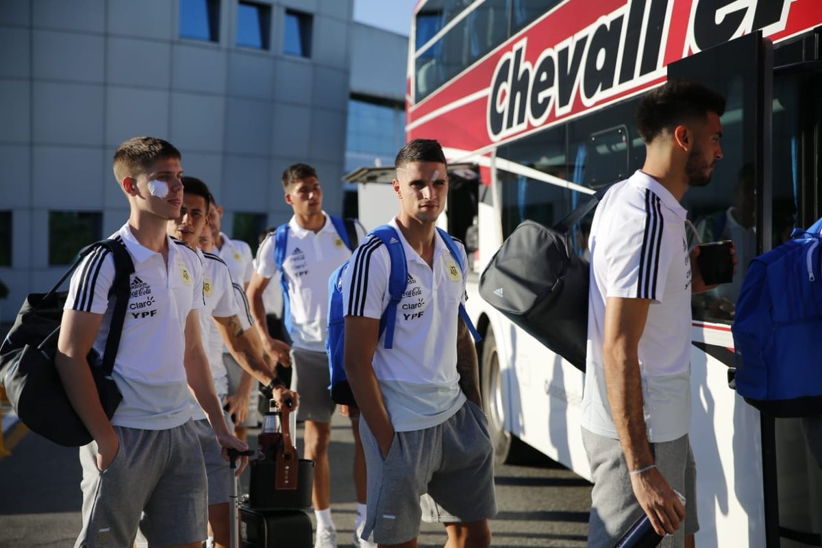 dybala được tổ chức sinh nhật cùng argentina - Bóng Đá