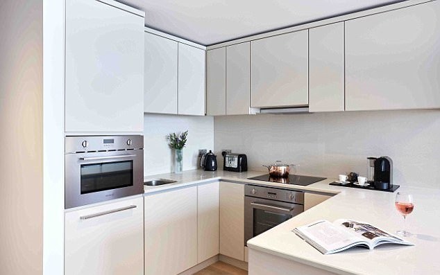 Đột nhập cuộc sống như ông hoàng của Pep Guardiola - Bóng Đá