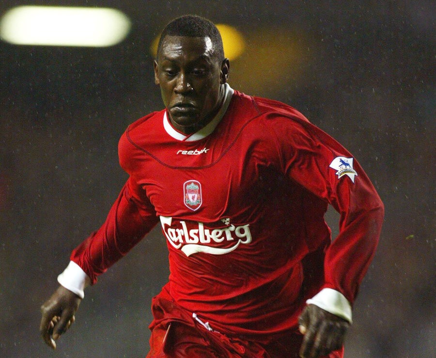 Top 10 ngôi sao thi đấu nhiều trận nhất ở Ngoại hạng Anh: Sau Barry, Giggs là ai? - Bóng Đá