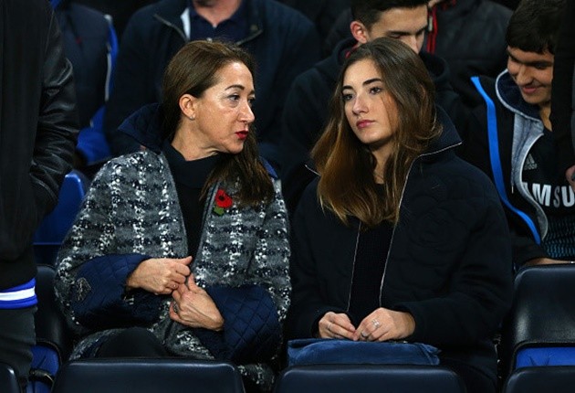 Mourinho rạng rỡ trong ngày sinh nhật 