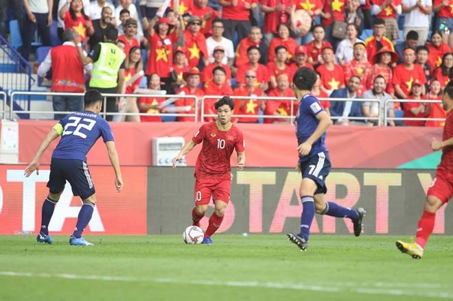 'VAR thật tuyệt vời khi được sử dụng đúng' - Bóng Đá
