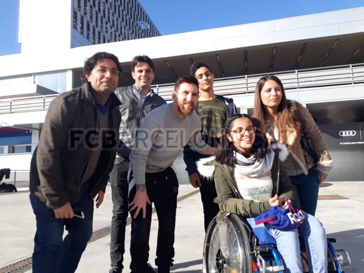 Barca chào đón vị khách đặc biệt dịp Giáng sinh - Bóng Đá