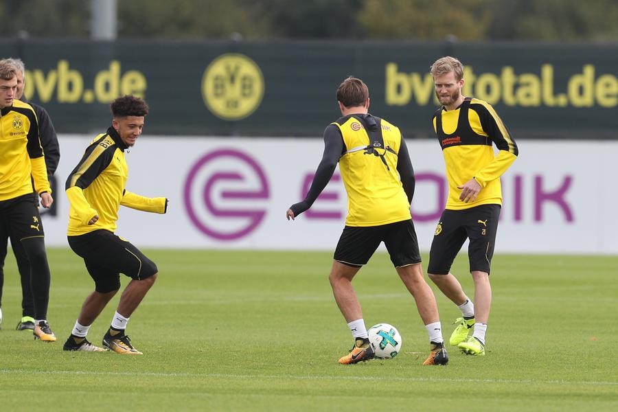 Tập luyện tích cực, Dortmund quyết tâm bảo vệ ngôi đầu - Bóng Đá