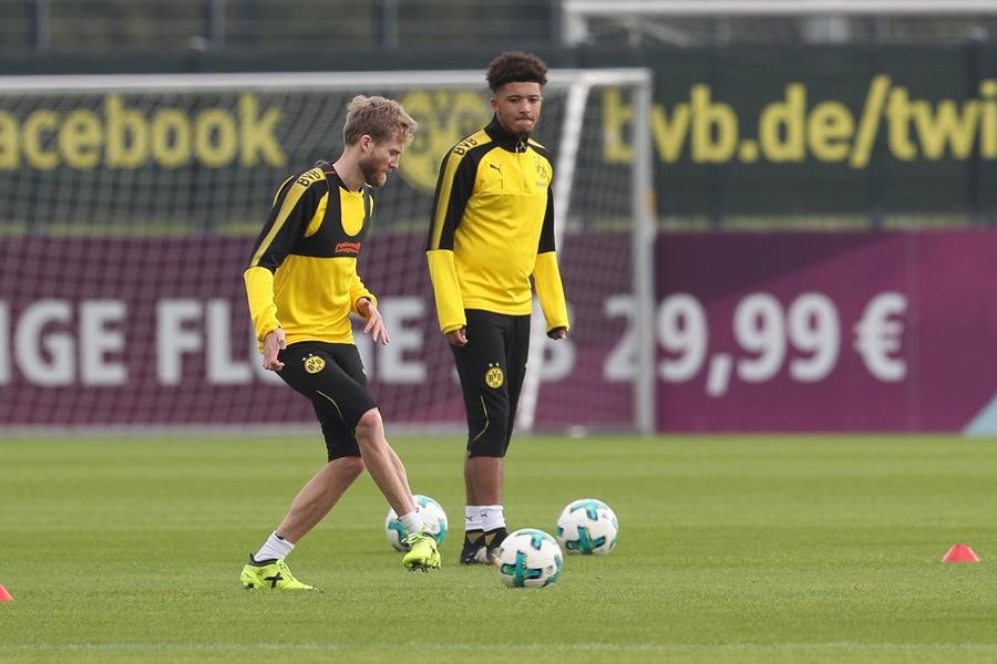 Tập luyện tích cực, Dortmund quyết tâm bảo vệ ngôi đầu - Bóng Đá