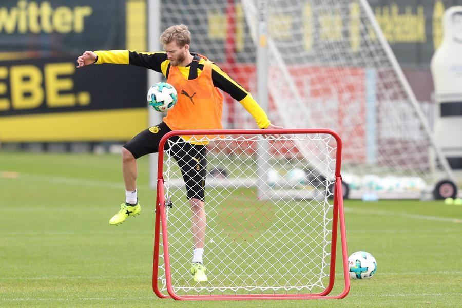 Tập luyện tích cực, Dortmund quyết tâm bảo vệ ngôi đầu - Bóng Đá