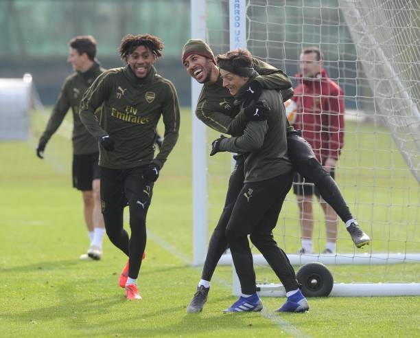 00h55 ngày 15/02, BATE Borisov vs Arsenal: Ngày hội 