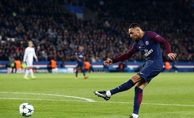 Fan Man Utd nổi giận với Sanchez và Mata - Bóng Đá