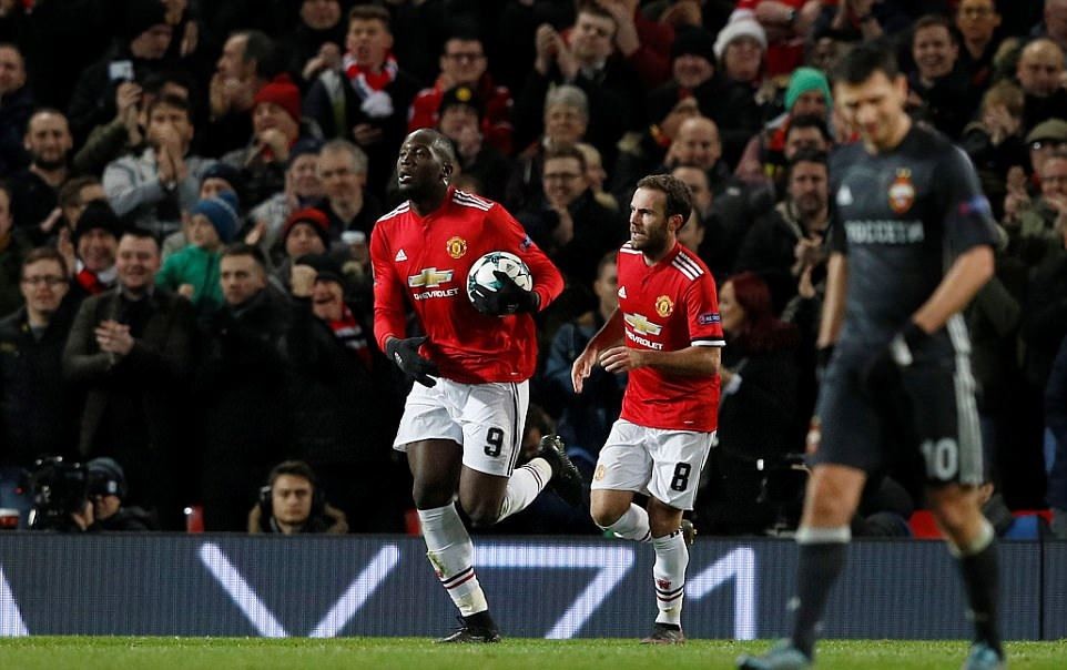 Rooney âm thầm đến Old Trafford, Pogba thân mật với hoa hậu Nga - Bóng Đá