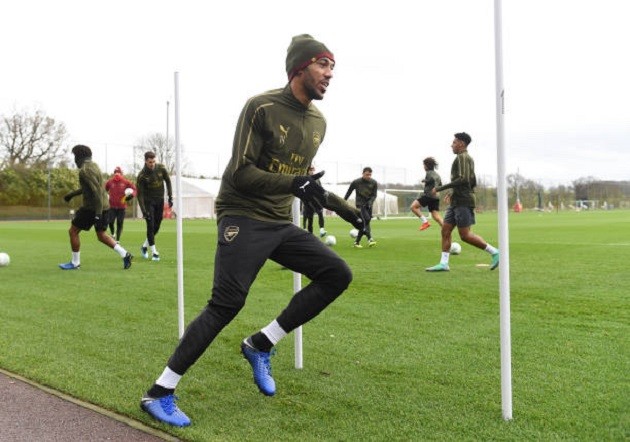 5 điểm nhấn Chelsea 3-0 Sheffield Wednesday: Higuain ghi điểm trước đồng nghiệp mới, Willian đạt cột mốc khủng - Bóng Đá