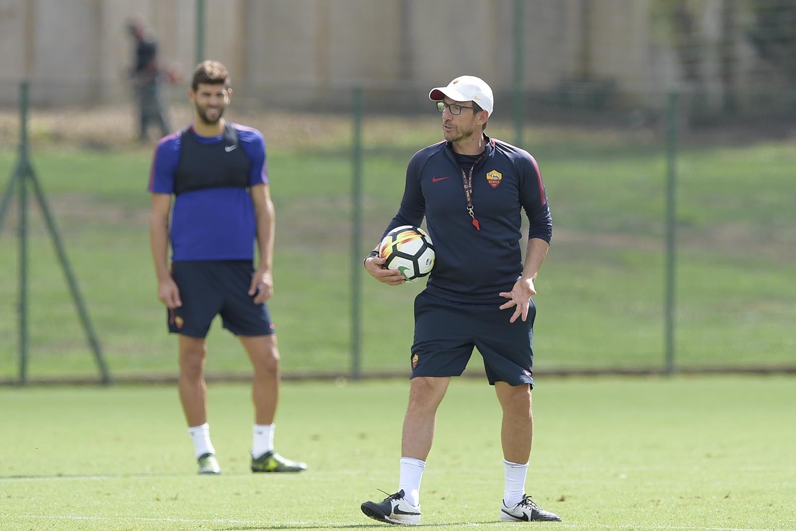 Chán bóng đá, Neymar thử sức trên sàn catwalk - Bóng Đá