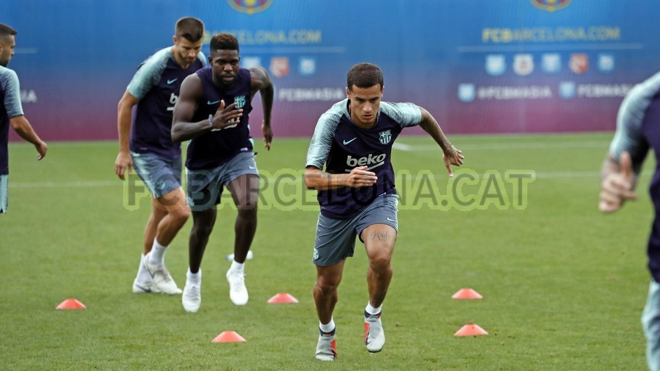 AS Roma tập luyện - Bóng Đá