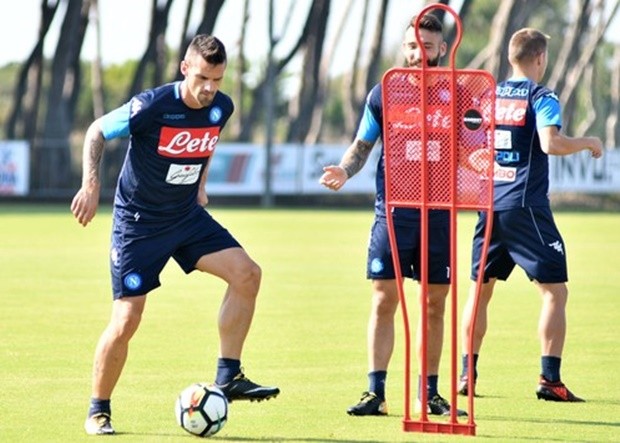 Napoli tập luyện - Bóng Đá