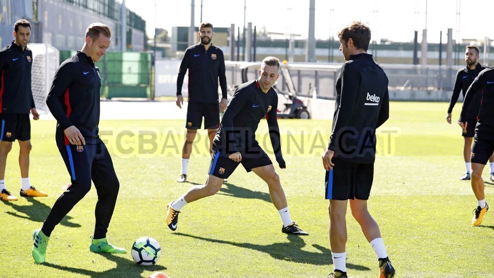 Ngoại hạng Anh rực rỡ sắc màu vì chiến dịch ủng hộ người đồng tính - Bóng Đá