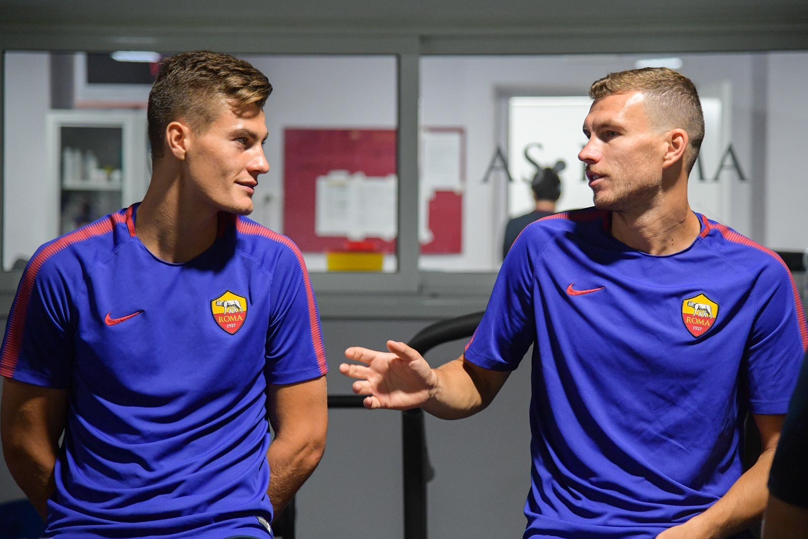 AS Roma tập luyện - Bóng Đá