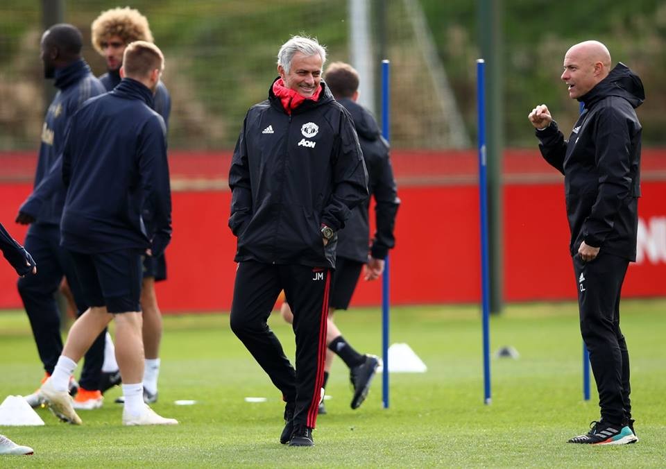 Man Utd tập luyện - Bóng Đá