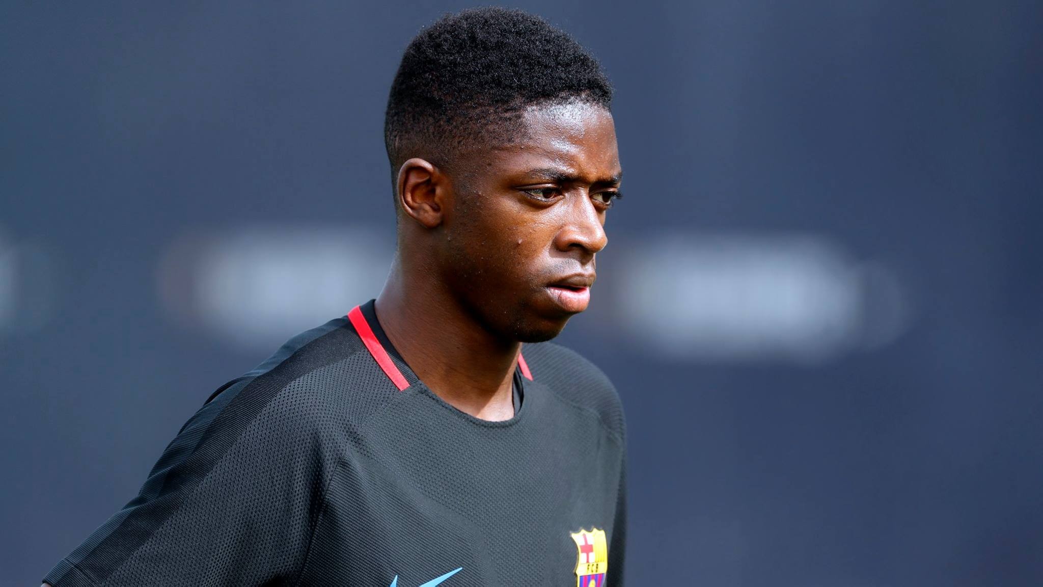 Dembele vã mồ hôi trong buổi tập đầu tiên tại Barcelona - Bóng Đá