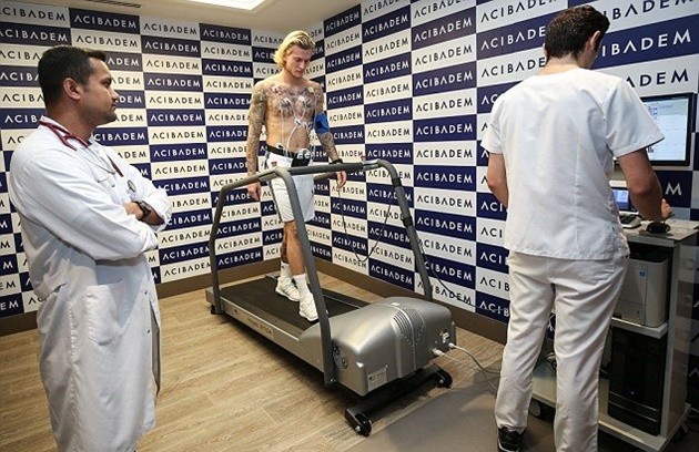 Lorius Karius xuất hiện như 