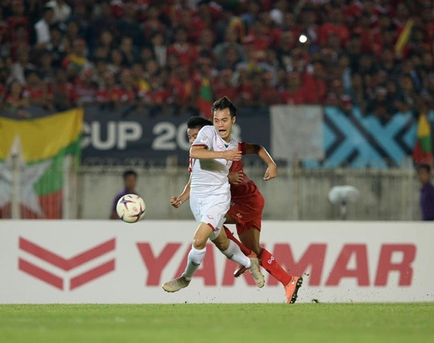 ĐT Việt Nam và 'đôi chân' của nhà vô địch - Bóng Đá