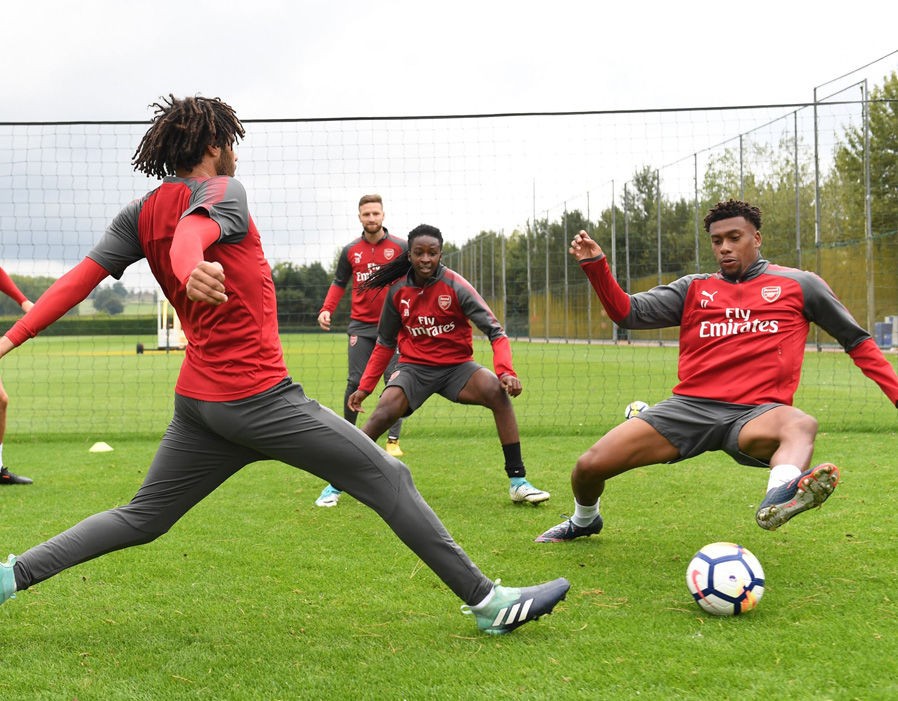 Arsenal tập luyện - Bóng Đá