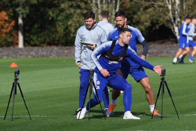 Jorginho báo tin vui cho NHM Chelsea trên sân tập - Bóng Đá