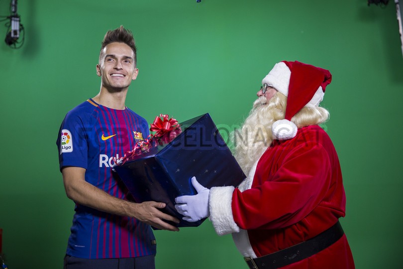 barca ăn mừng giáng sinh - Bóng Đá