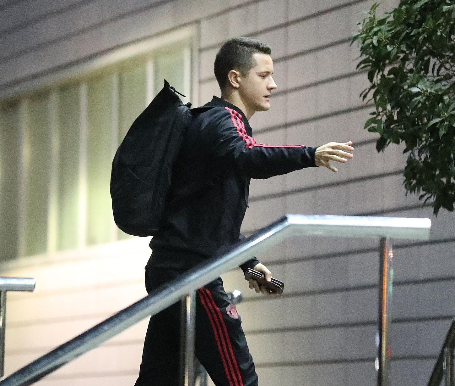 Man Utd đến Lowry - Bóng Đá