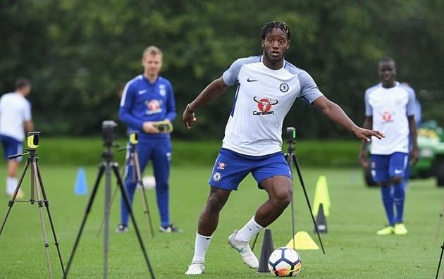 Dàn huyền thoại tái xuất ở Nga, sẵn sàng cho lễ bốc thăm World Cup - Bóng Đá