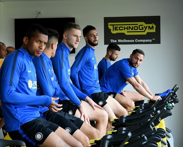 Icardi luyện tuyệt kĩ 